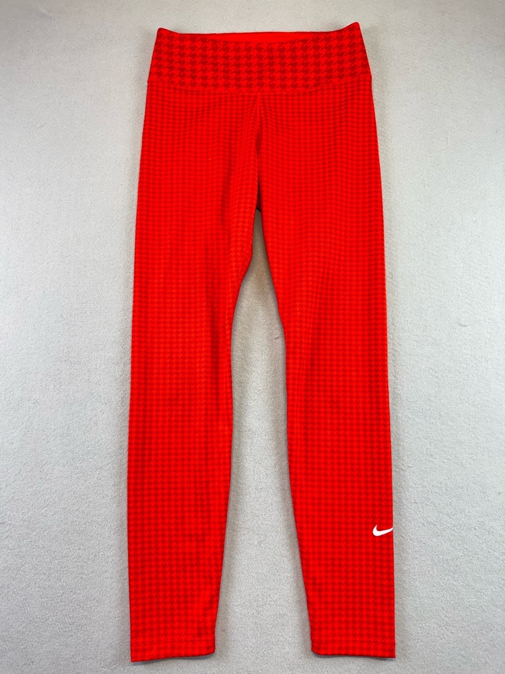 Nike‎ Women’s Dri Fit Red Performance Leggings Cute Houndstooth Pattern, Small